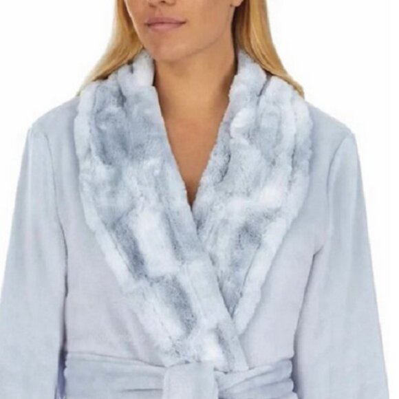 Carole Hochman Long Plush Wrap Robe Blue NWT - Picture 2 of 2